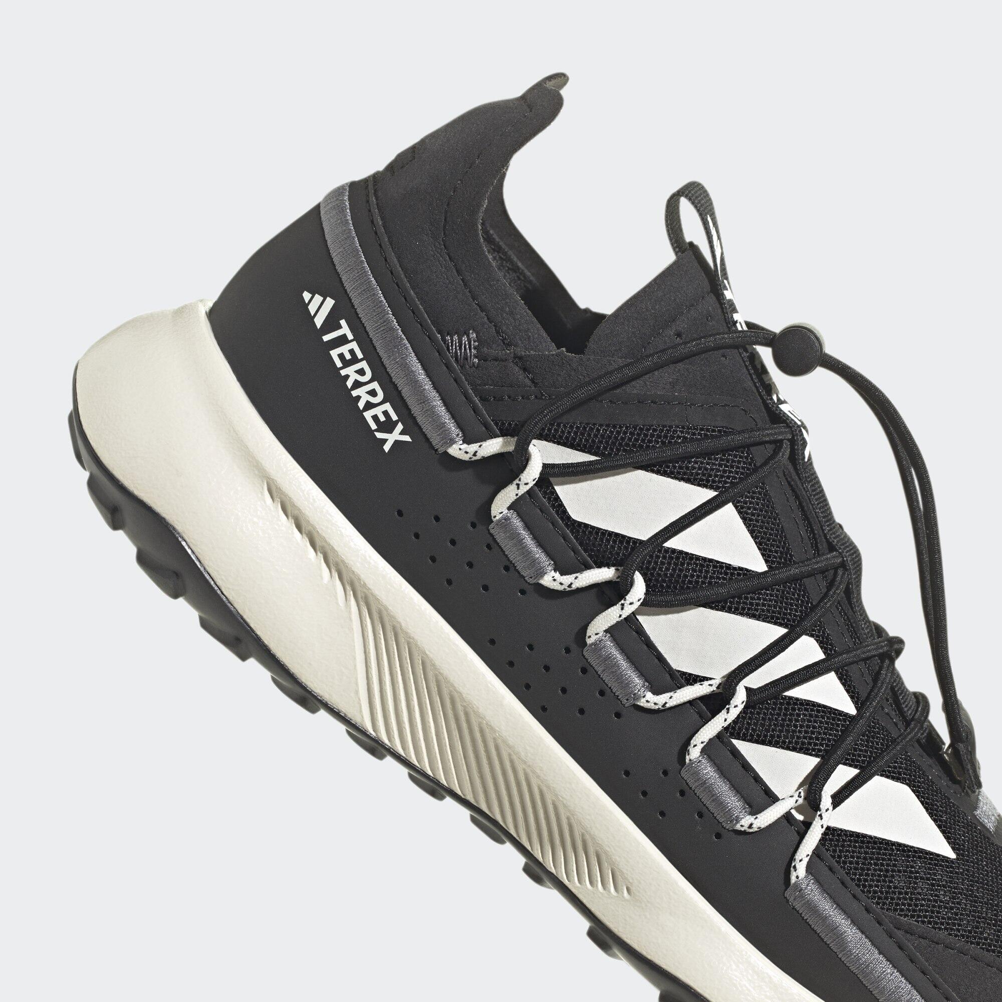 Terrex Voyager 21 travel shoe