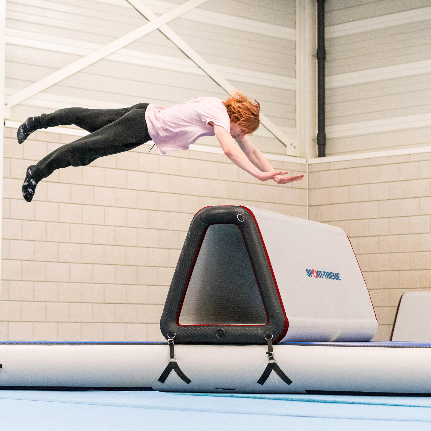 AirObstacle Parkour by Airtrack Factory 1 Parkour-Element Turnen 5/6