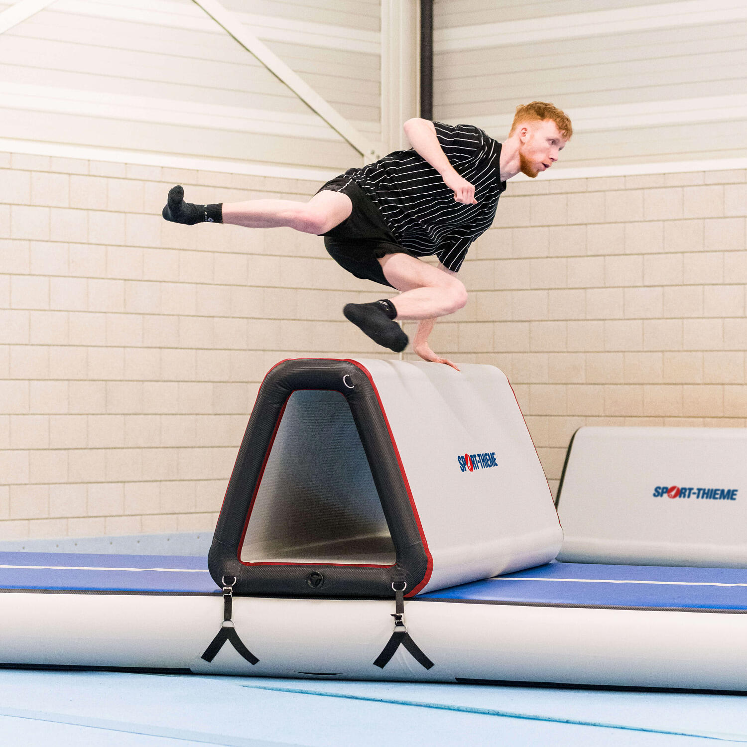 AirObstacle Parkour by Airtrack Factory 1 Parkour-Element Turnen 2/6