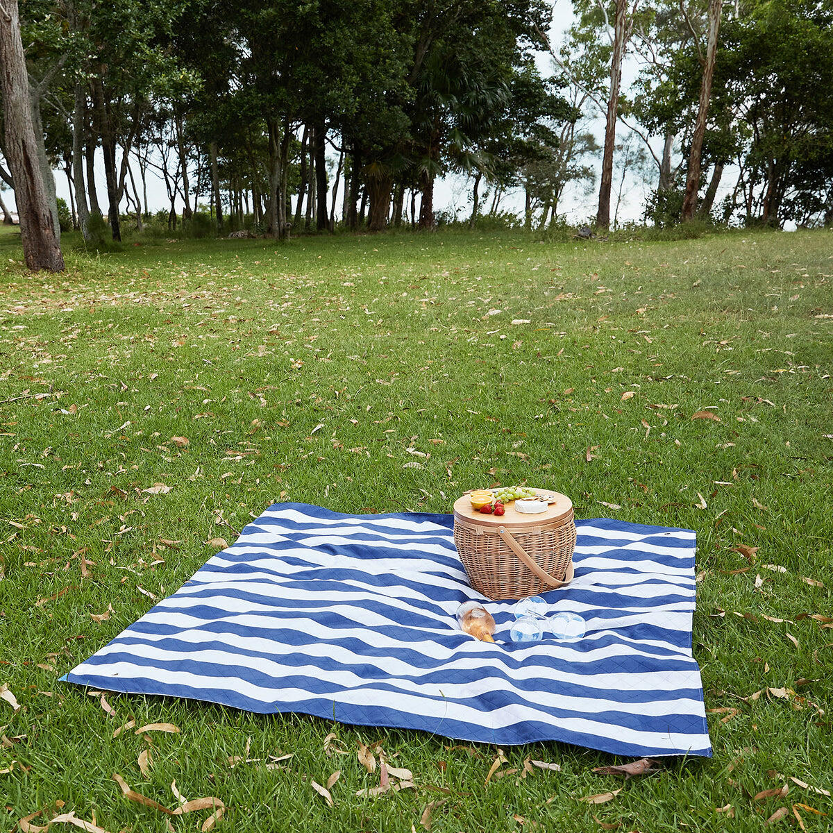 Picnic Blanket - Whitsunday Blue 7/8