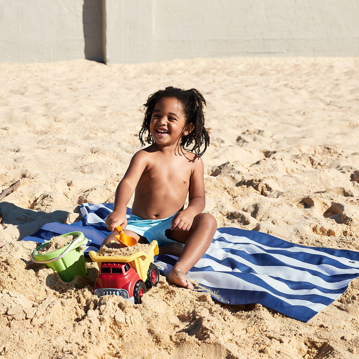 Kids Beach Towels - Whitsunday Blue 7/8