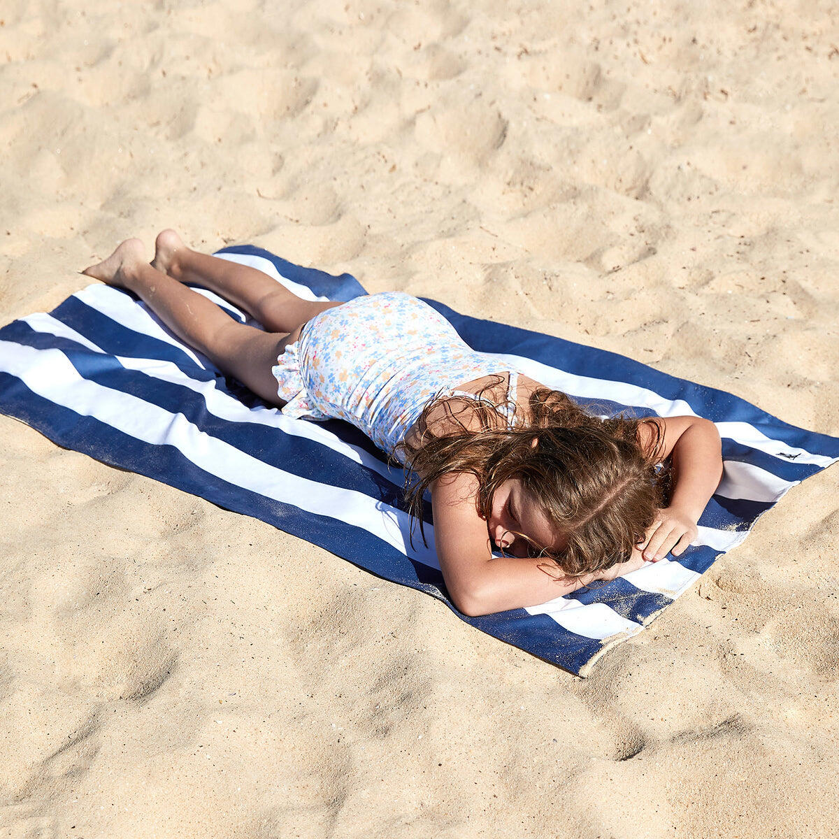 Kids Beach Towels - Whitsunday Blue 5/8