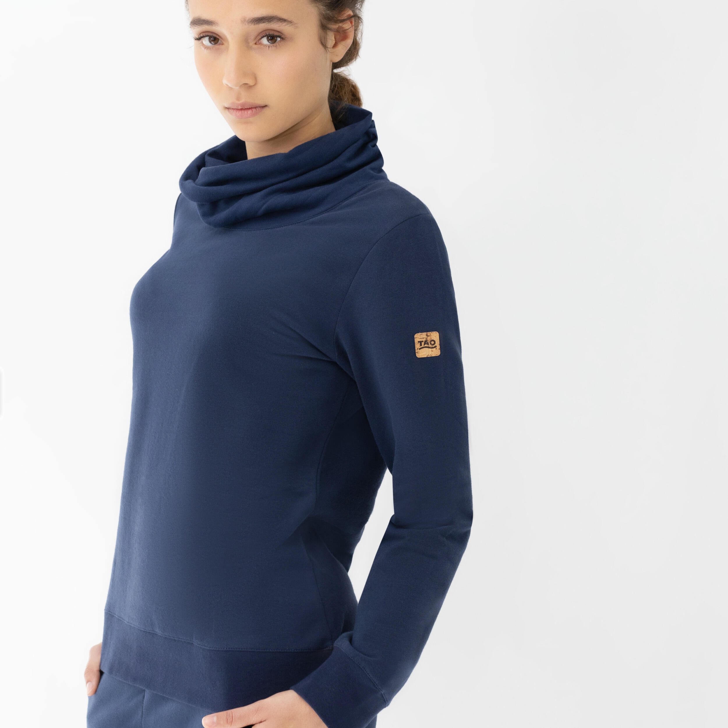 Damen COOLIA kuscheliger Hoodie mit Stehkragen aus Bio-Baumwolle 5/7