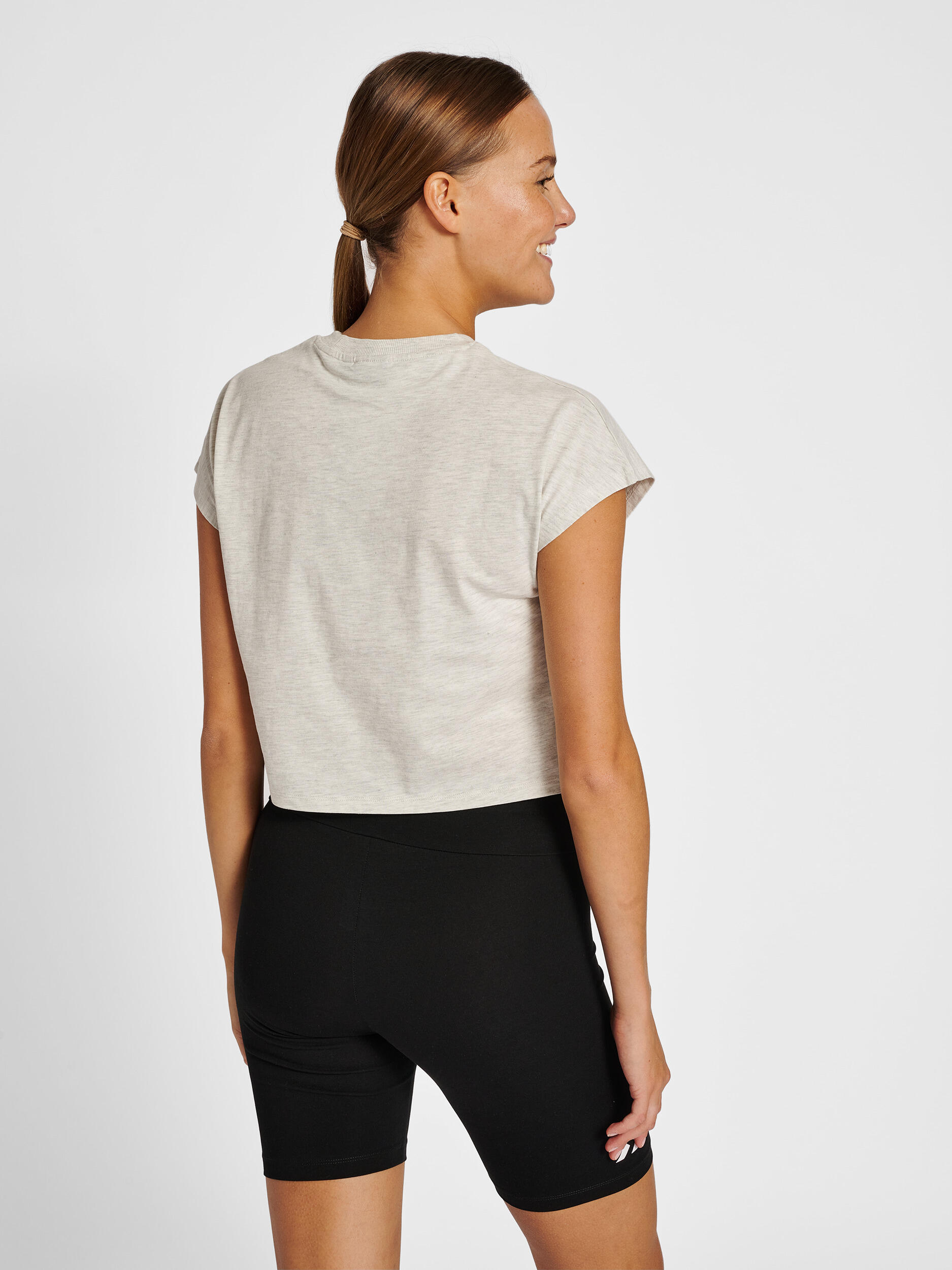 Enfiler T-Shirt Hmllgc June Femme HUMMEL 3/7