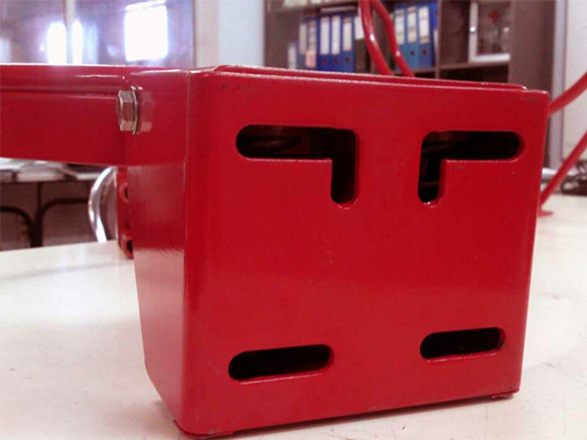 Canestro flessibile con bordo in plastica integrato 3/3