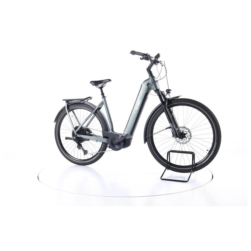 Refurbished - Cube Kathmandu Hybrid Pro 750 E-Bike Lage instap 2023 - Zeer goed