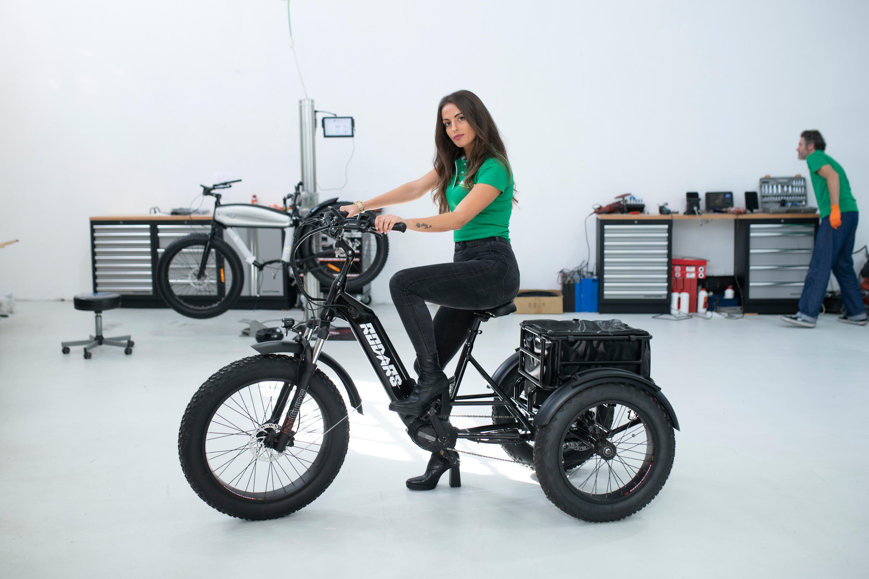 Artemis (672Wh/48V) - Triciclo Eléctrico para Adultos con Motor Central 5/6