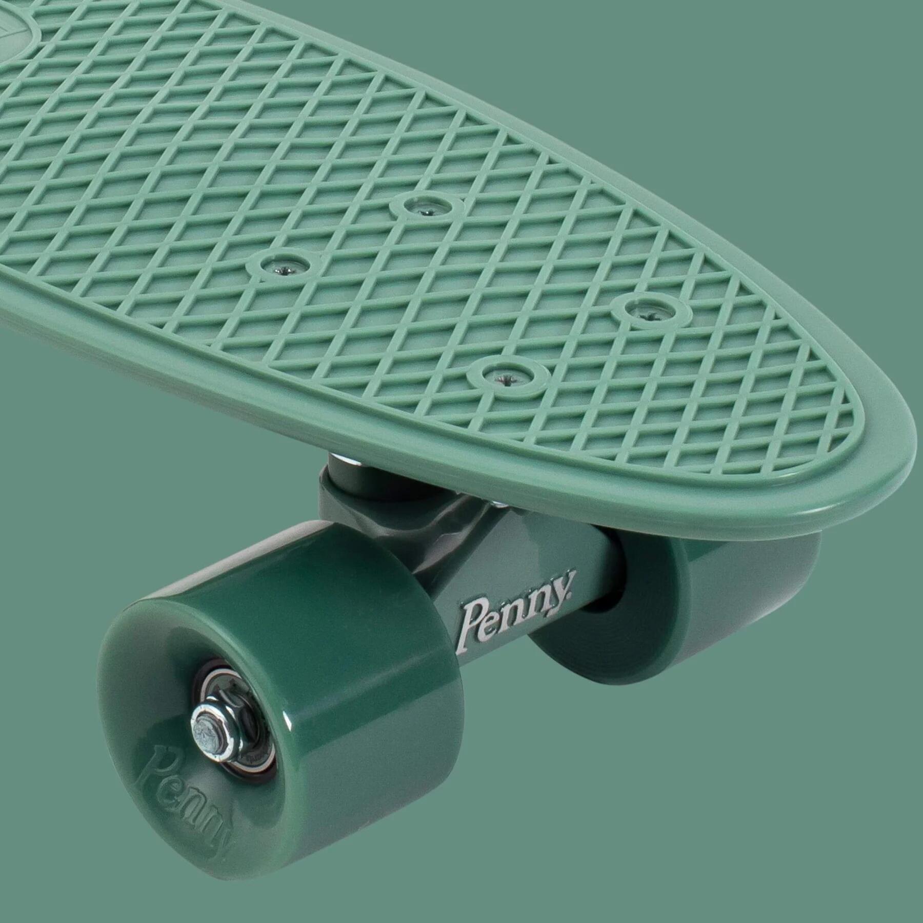 Complete 22inch OG Plastic Skateboard 2/7