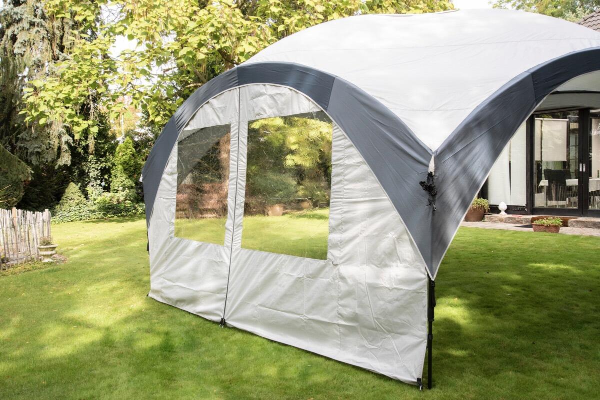 Coleman Fastpitch Event Shelter Pro XL Sunwall & Door White 2/4