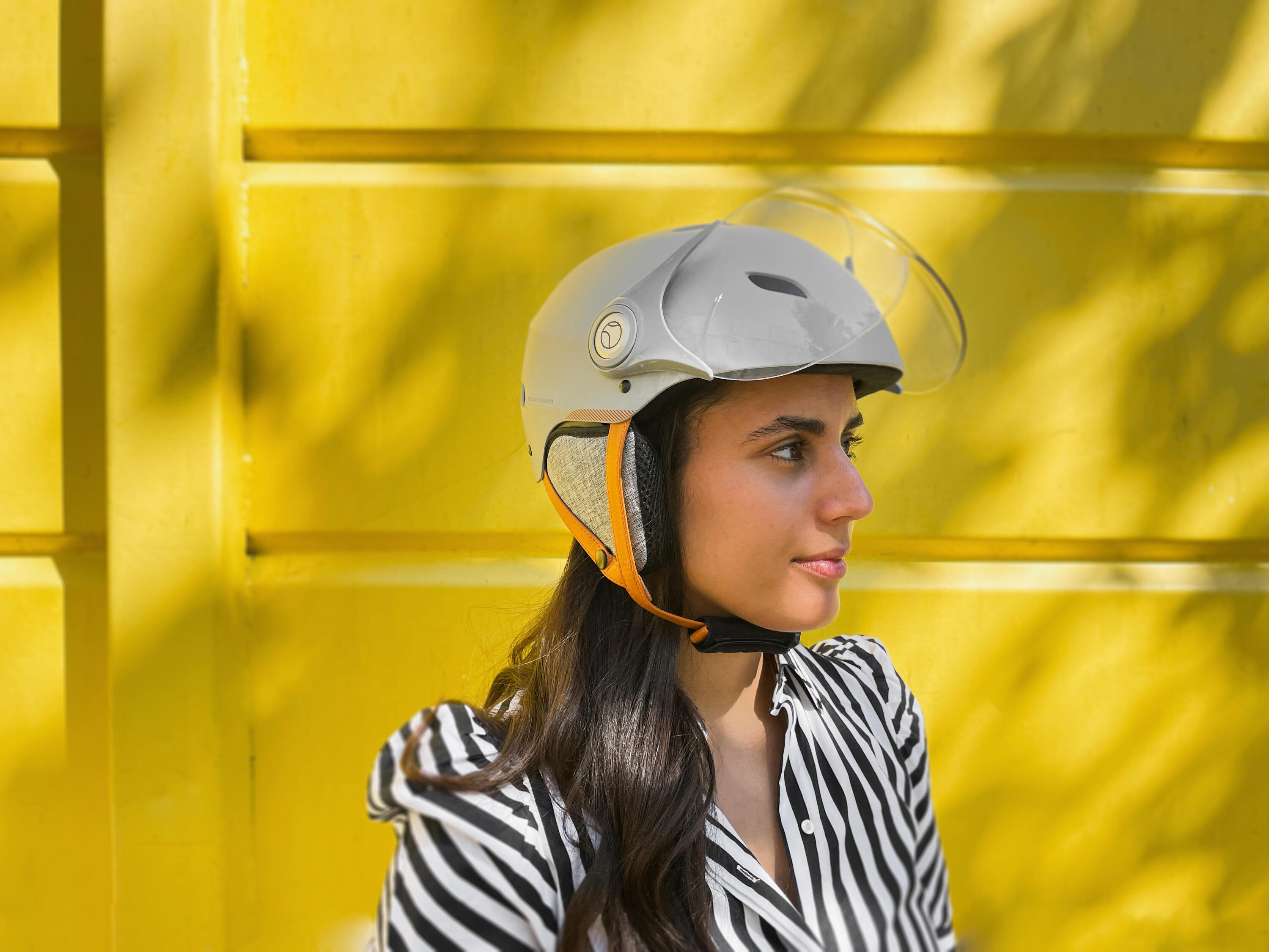 Casco YEEP.ME H.30 Vision Roland Garros Gris con Visera para Bicicleta y Scooter 3/6