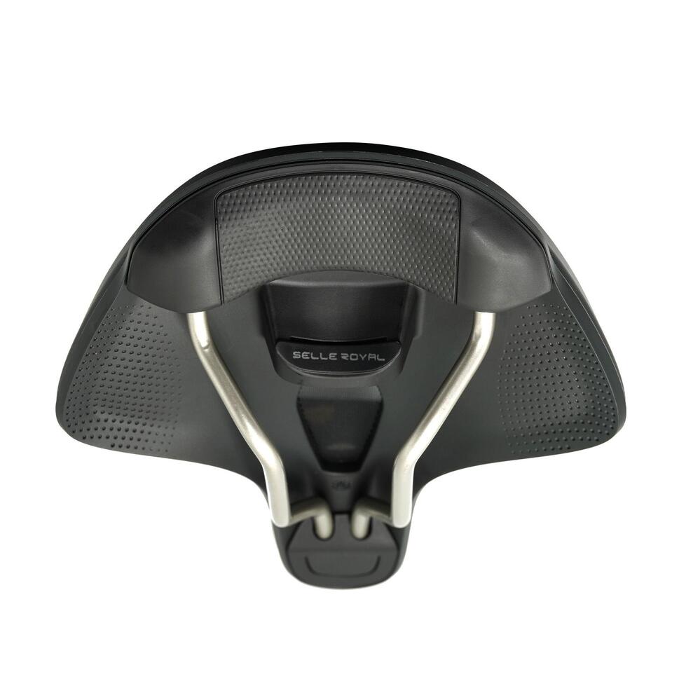 Saddle On Open Relaxed, 270 x 224 mm