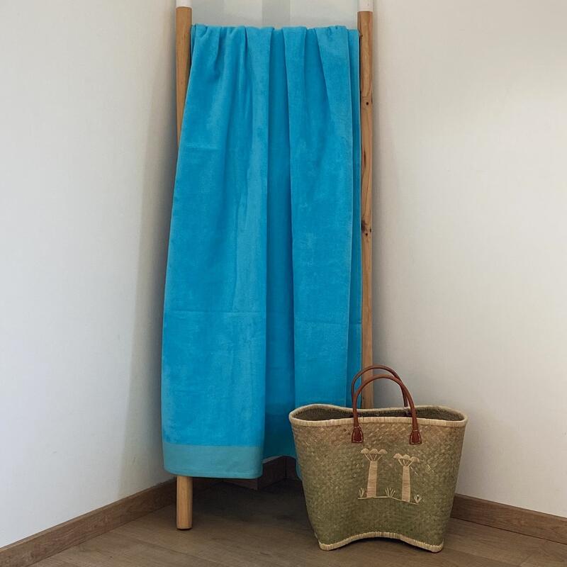 Shady Turquoise Plain Velvet Towel 90x160 370g/sqm