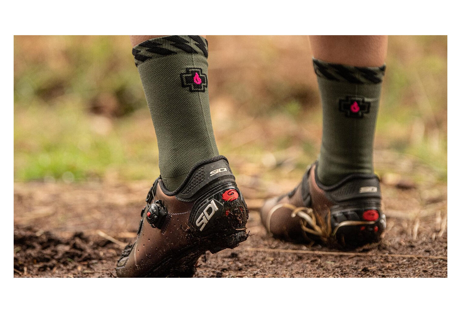 Paire de Chaussettes Muc-Off Technical Riders Vert Kaki 6/7