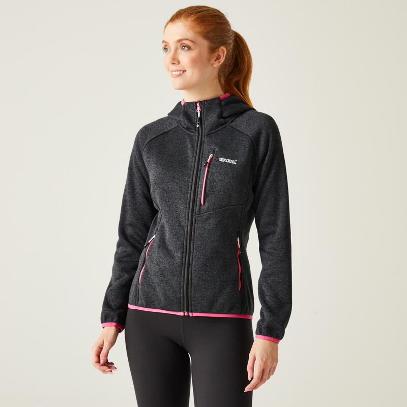 De Newhill sportieve fleece met capuchon voor dames