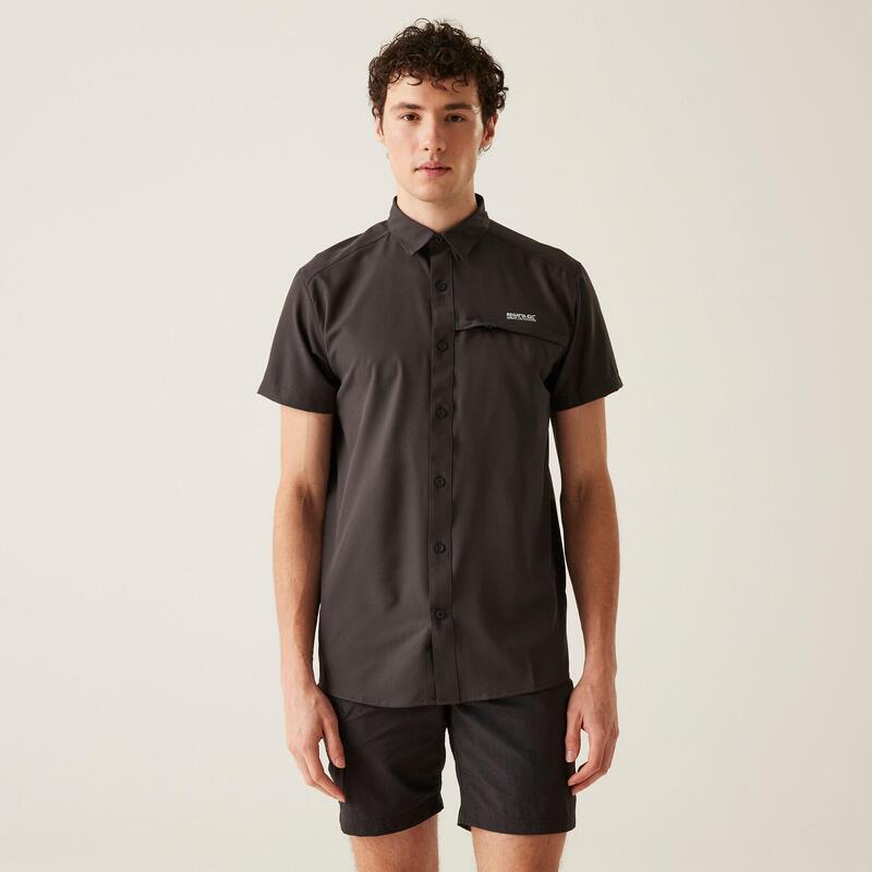 Het Travel compacte shirt met korte mouwen voor heren