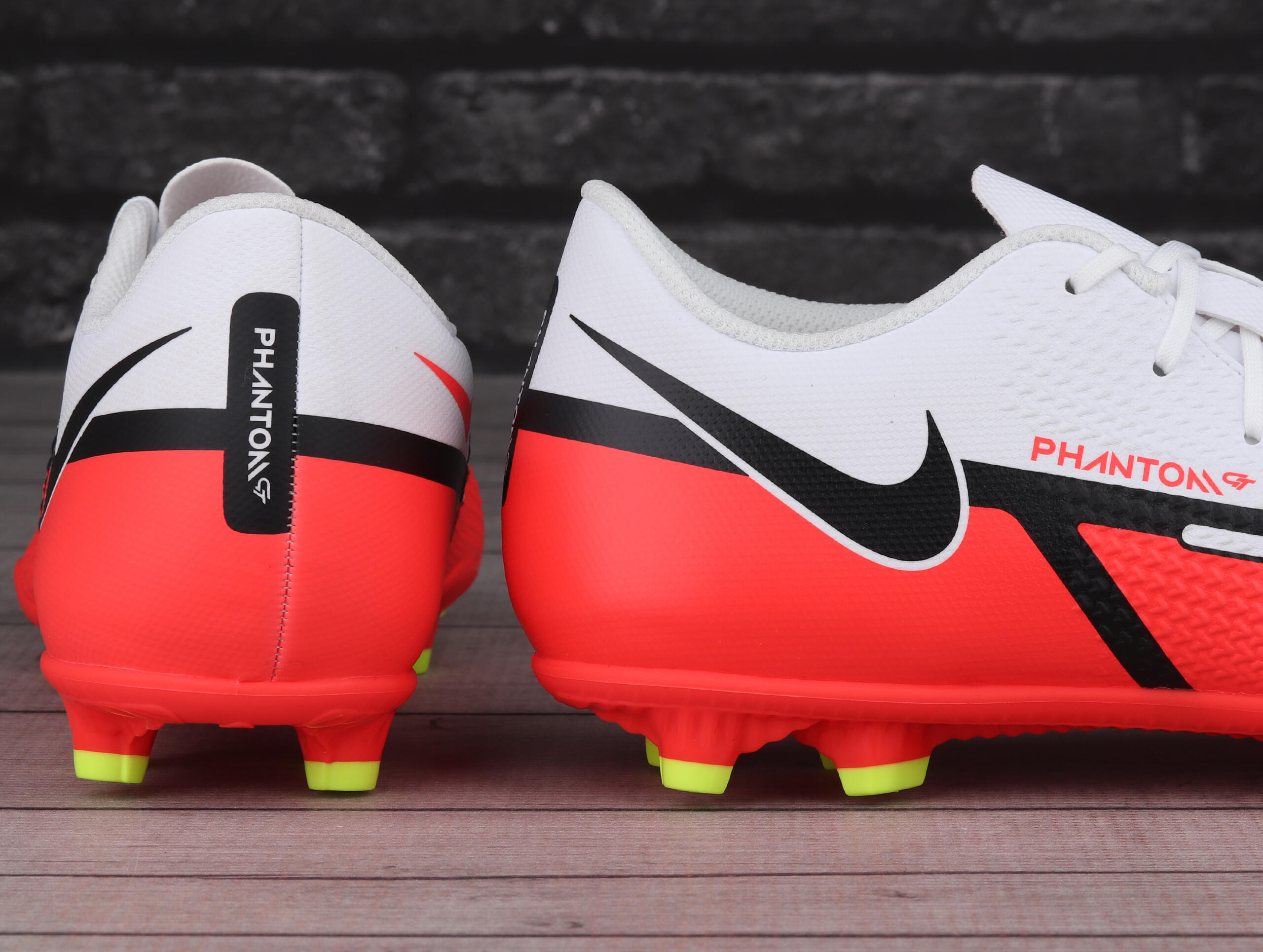 Chaussures De Football Homme Nike Phantom Gt2 Club Fg/Mg Pour Gazon 4/7