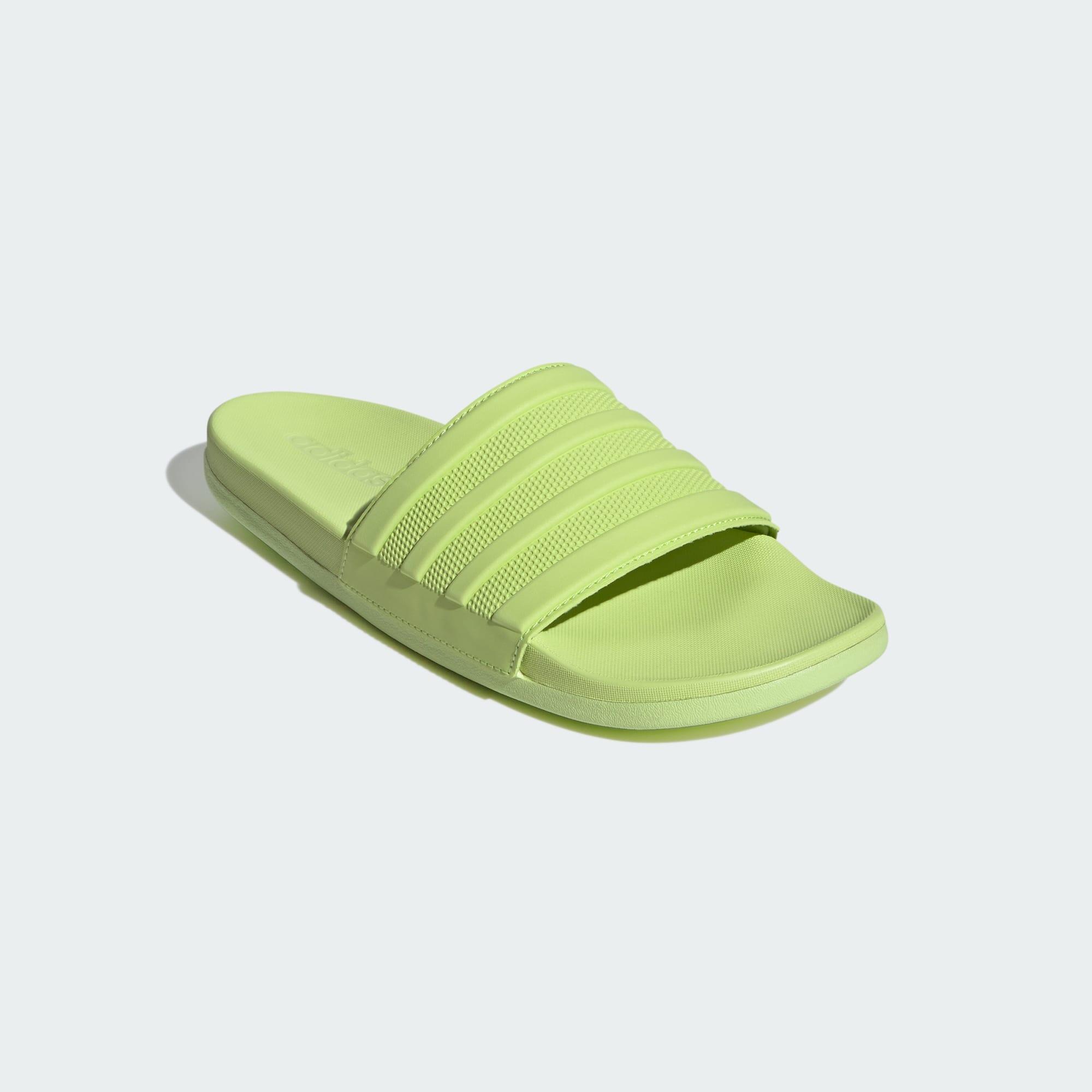 Adilette Comfort Slides 5/7