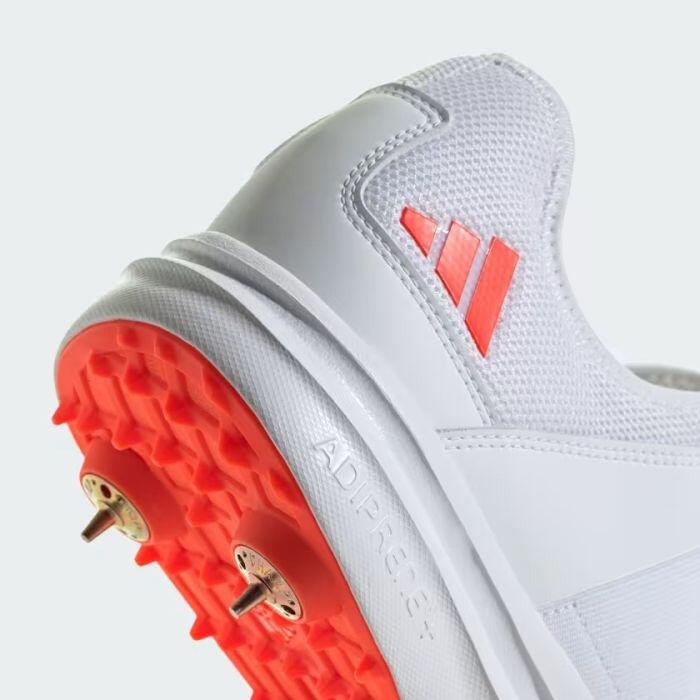 Adidas Howzat Spike 20 Cricket Shoes 6/7