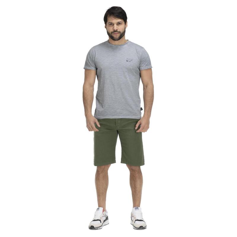 Camiseta masculina com efeito lavado de praia