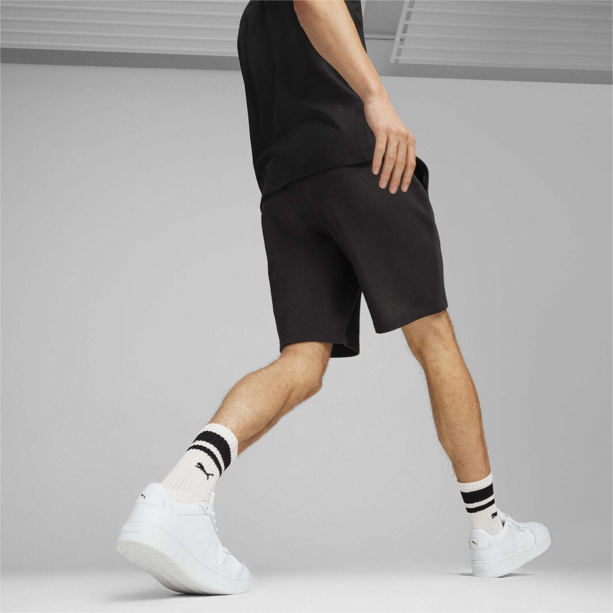 ESS+ LOVE WINS short voor heren PUMA Black 3/5