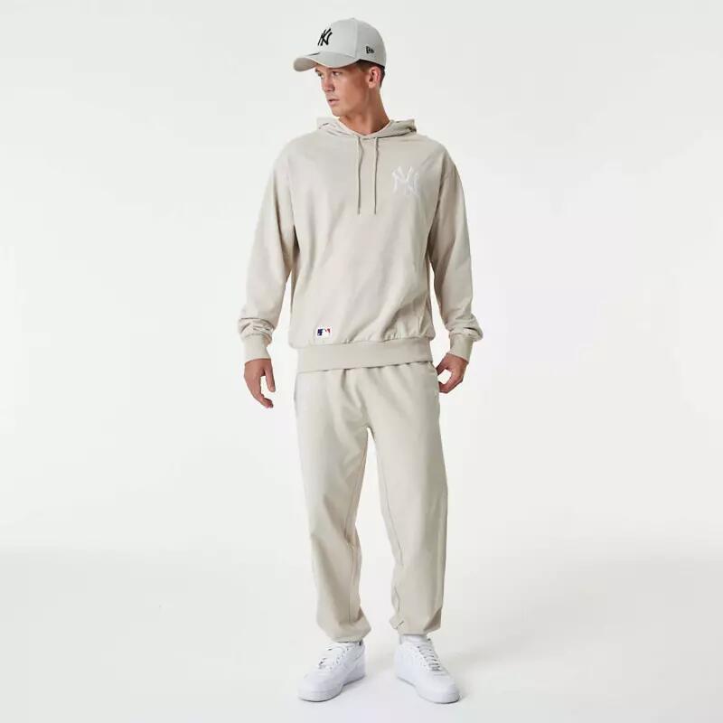 Sweat à Capuche MLB New York Yankees New Era League Essential Oversize Beige 3/3