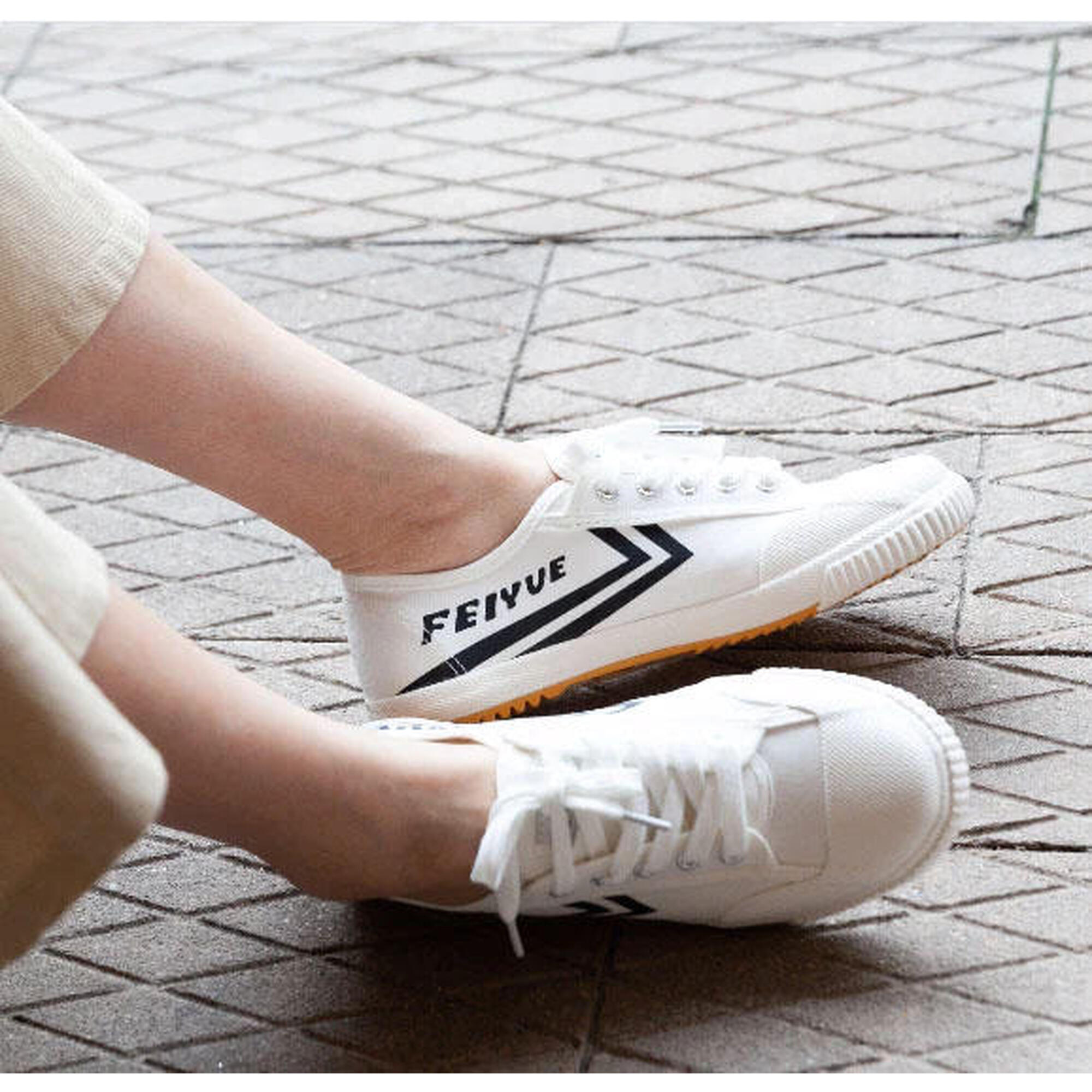 硫化橡膠鞋底運動鞋 - 白色/黑色