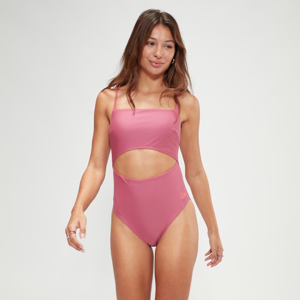Womens New on Trend Swimsuit 2/7