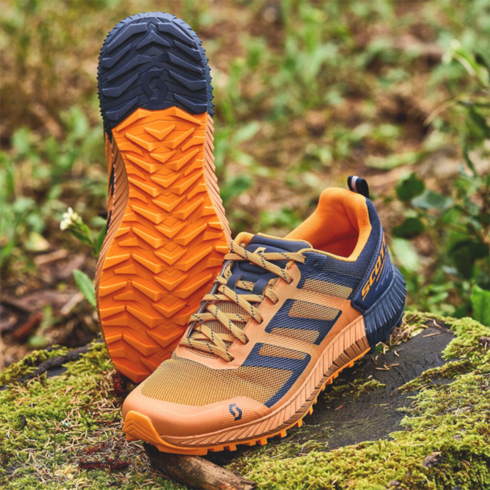 Kinabalu 2 Men Trail Running Shoes Orange