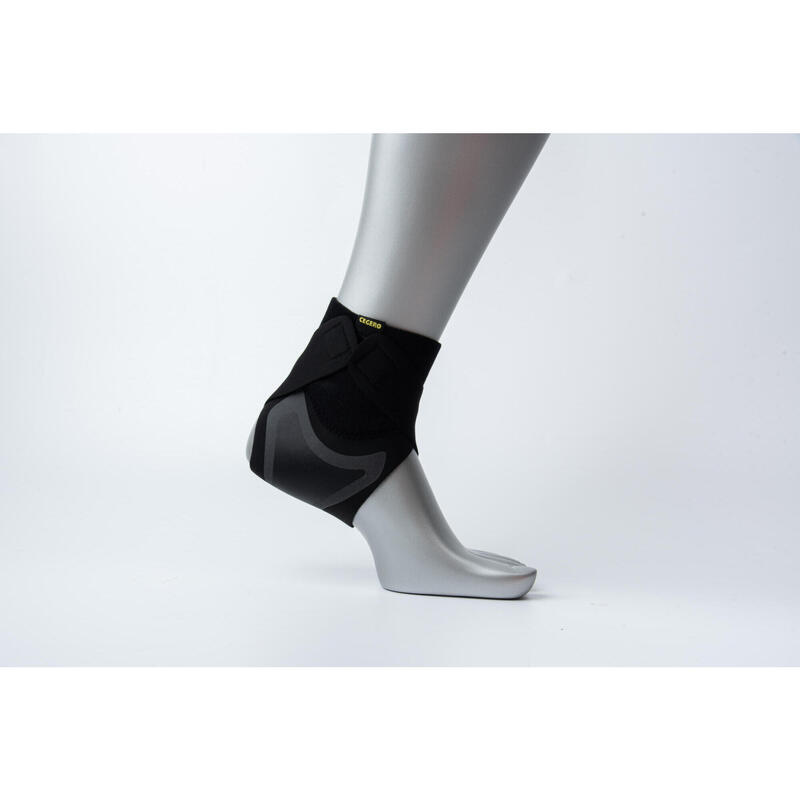 ANKLE BRACE WITH STRAP RIGHT - BLACK