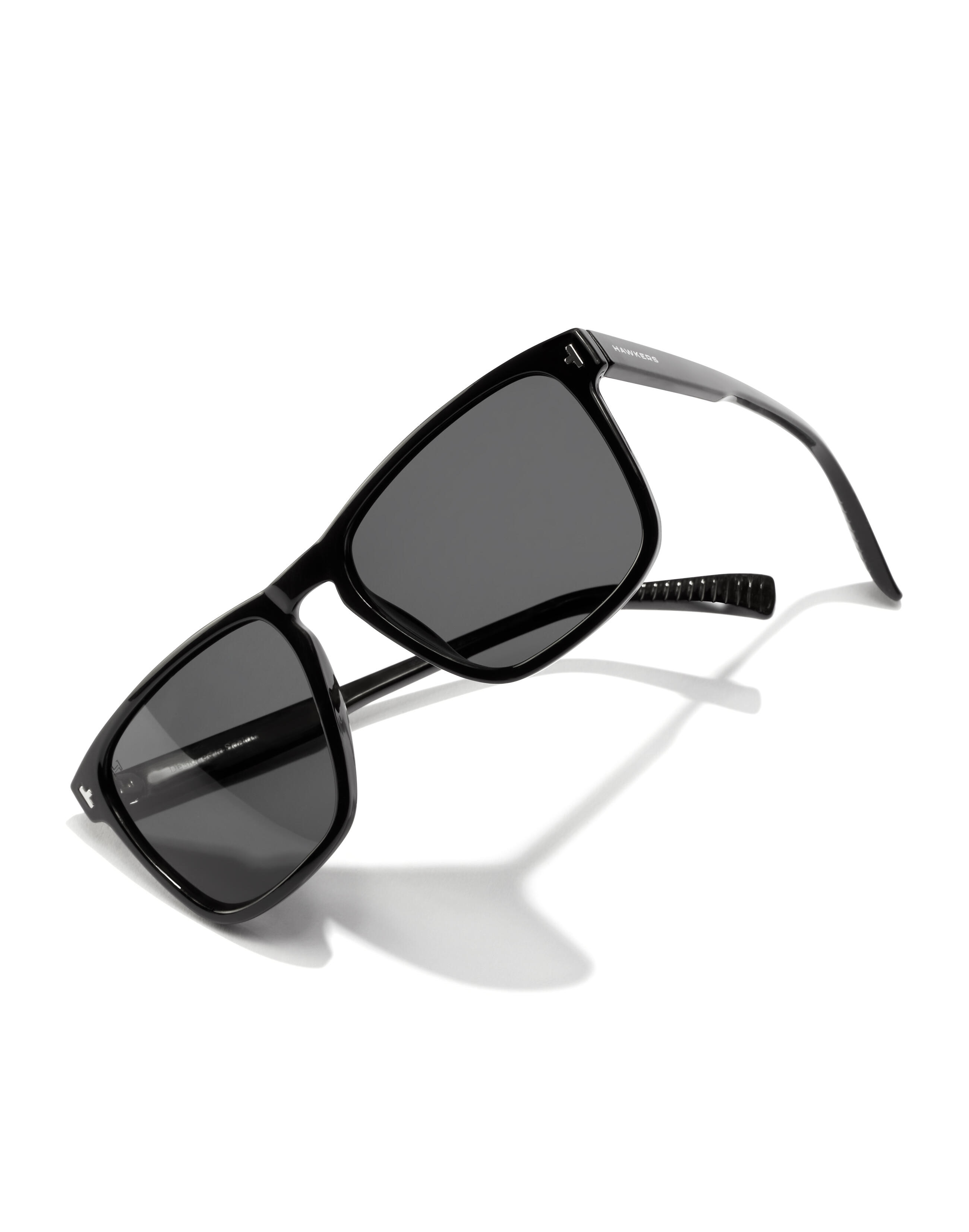HAWKERS - Gafas de Sol para Hombre y Mujer POLARIZED BLACK DARK - DUST 5/8