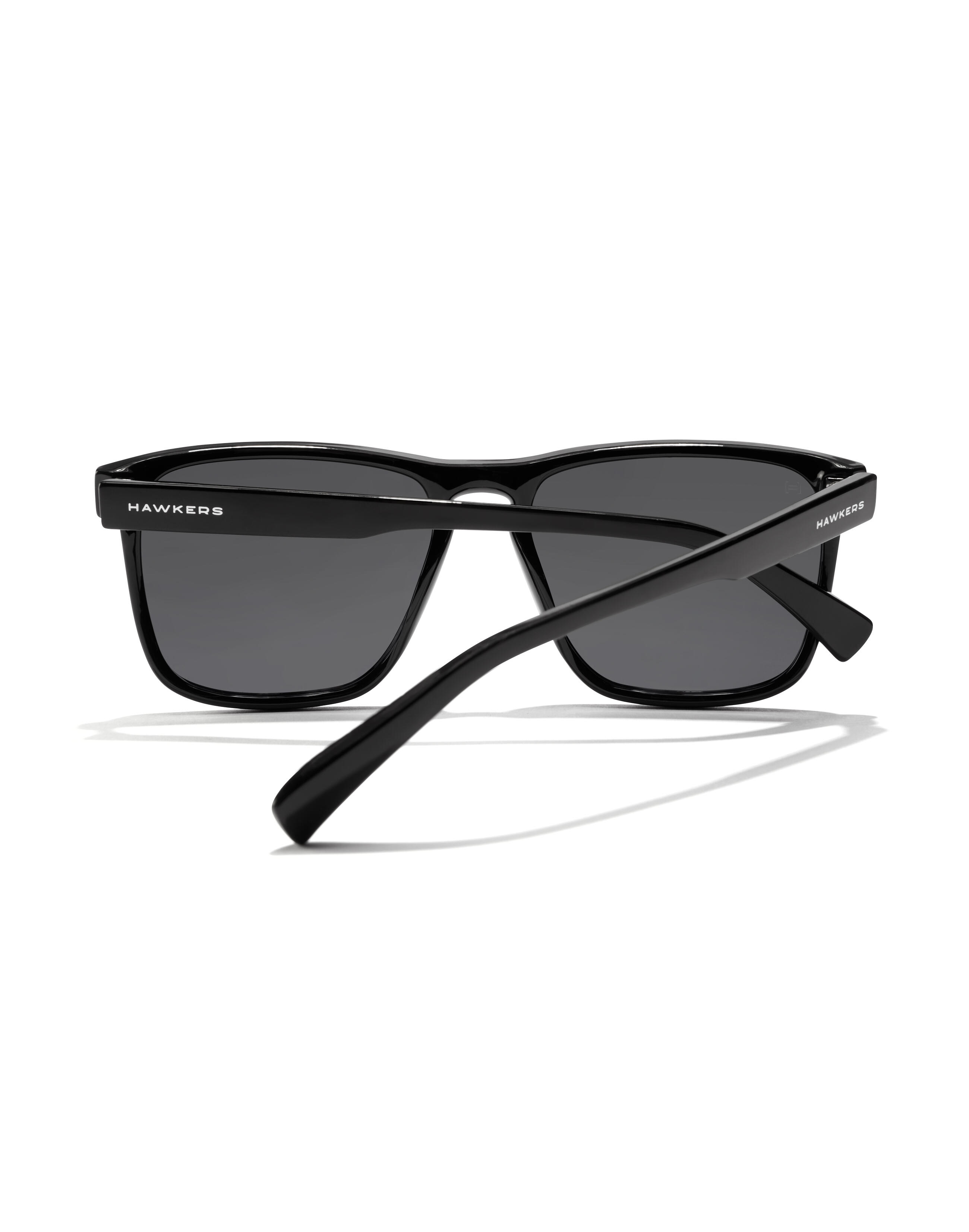 HAWKERS - Gafas de Sol para Hombre y Mujer POLARIZED BLACK DARK - DUST 3/8