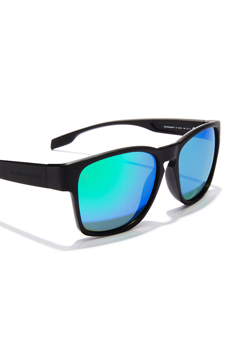 HAWKERS - Gafas de Sol para Hombre y Mujer POLARIZED BLACK EMERALD - CORE RAW 4/5
