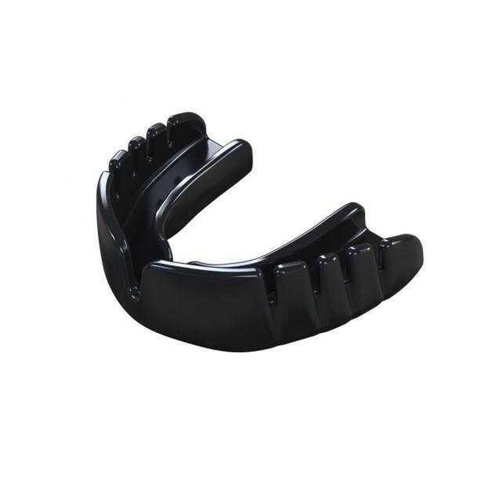 UFC SNAP-FIT Adult Mouthguard - Black