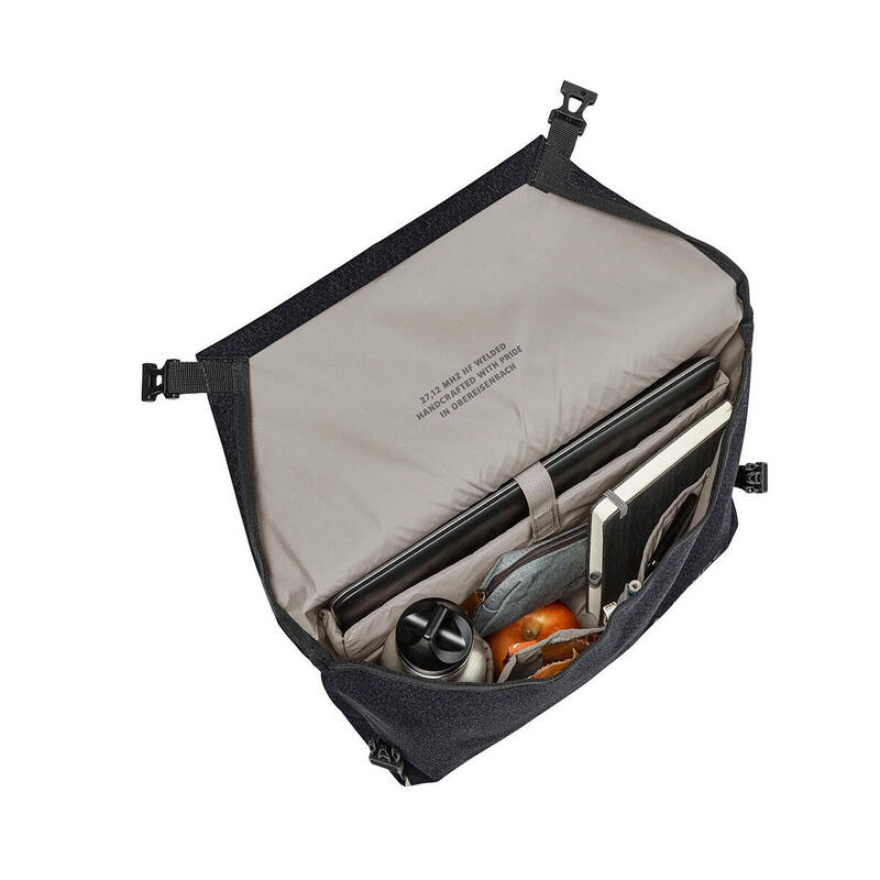 Schmalegg Unisex Waterproof Shoulder Bag 8.5L - Black