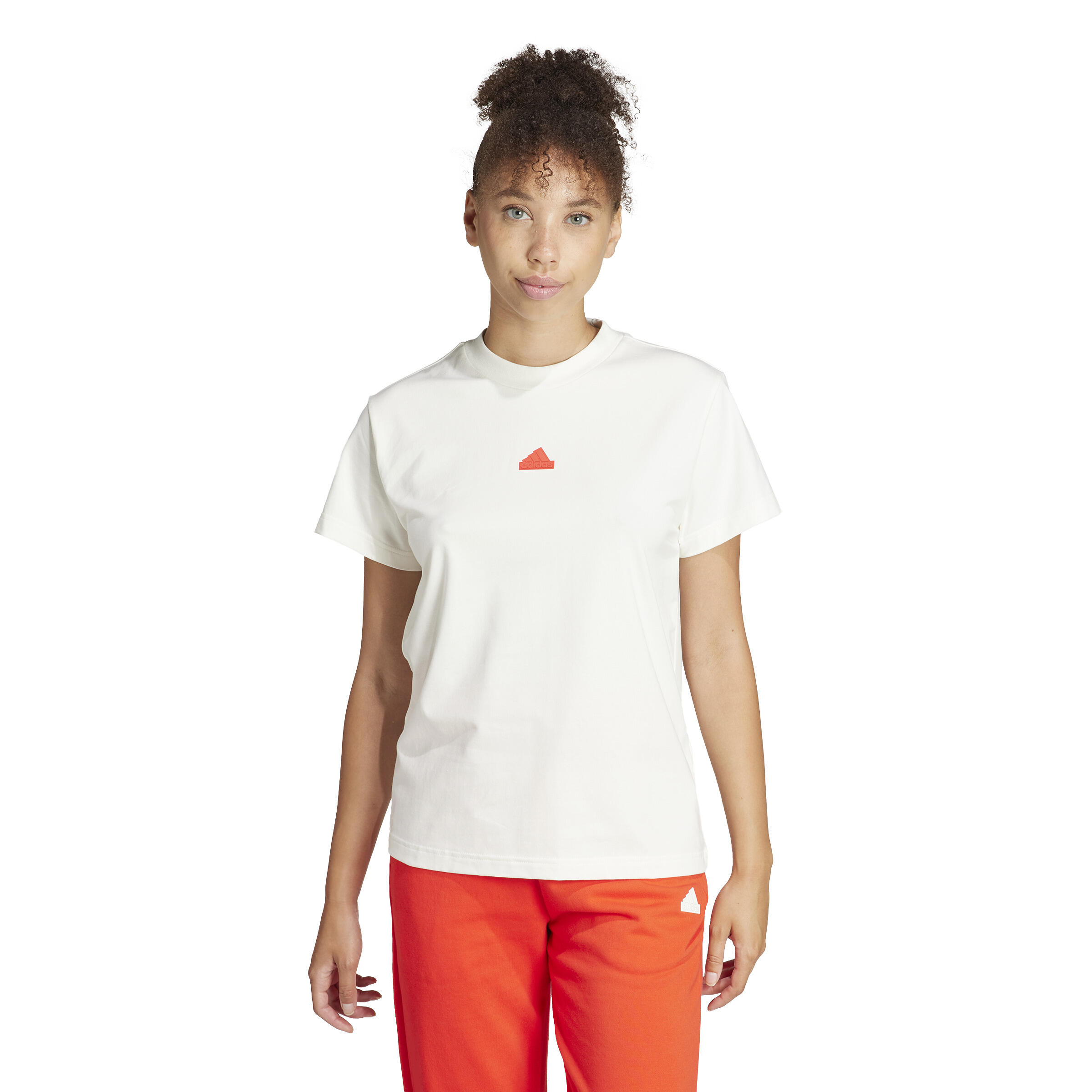 T-shirt Adidas modèle IS4287 pour femmes 2/5