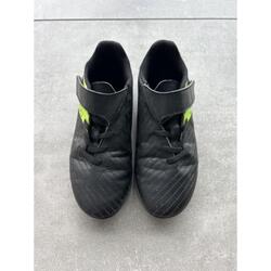 C2C - Chaussures de football taille 31