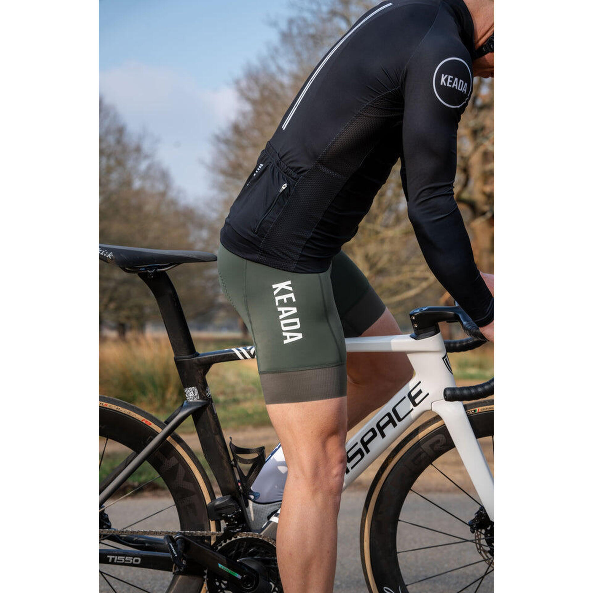 Heren Essential Cycling Bib Shorts - Olijfgroen