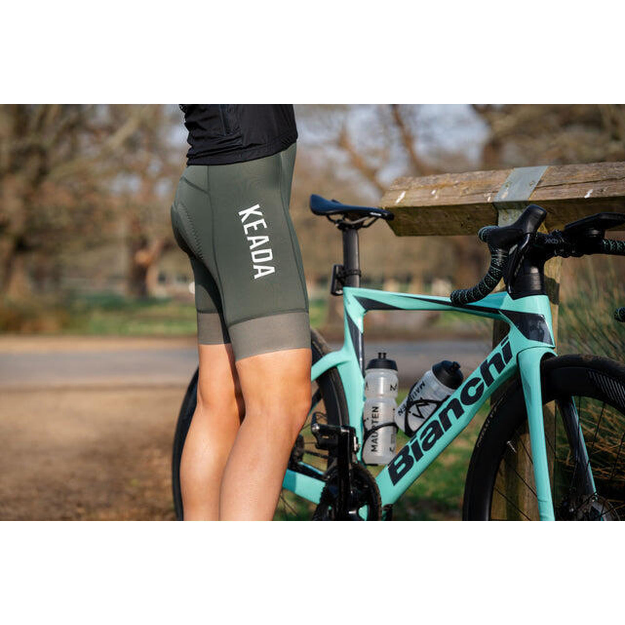 Dames Essential Cycling Bib Shorts - Olijfgroen