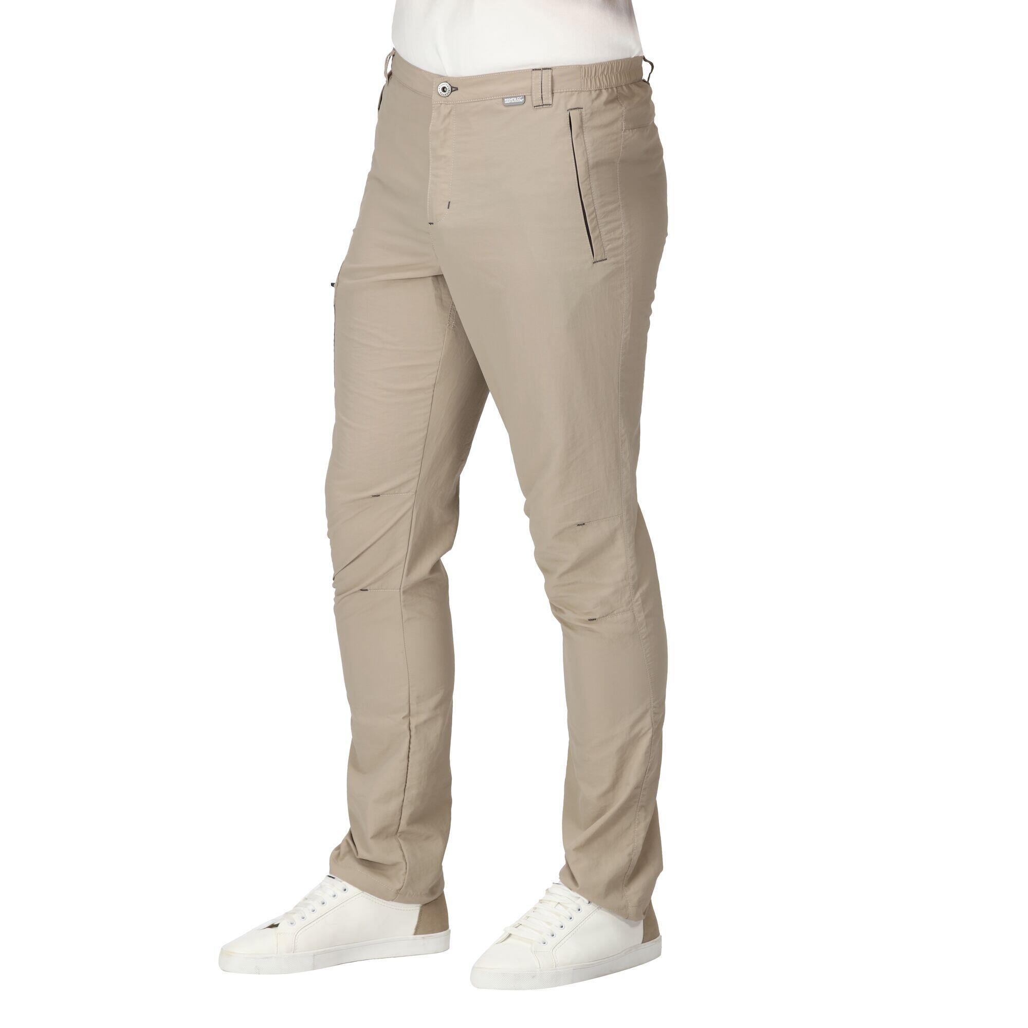 Mens Leesville II Walking Trousers (Parchment) 4/5