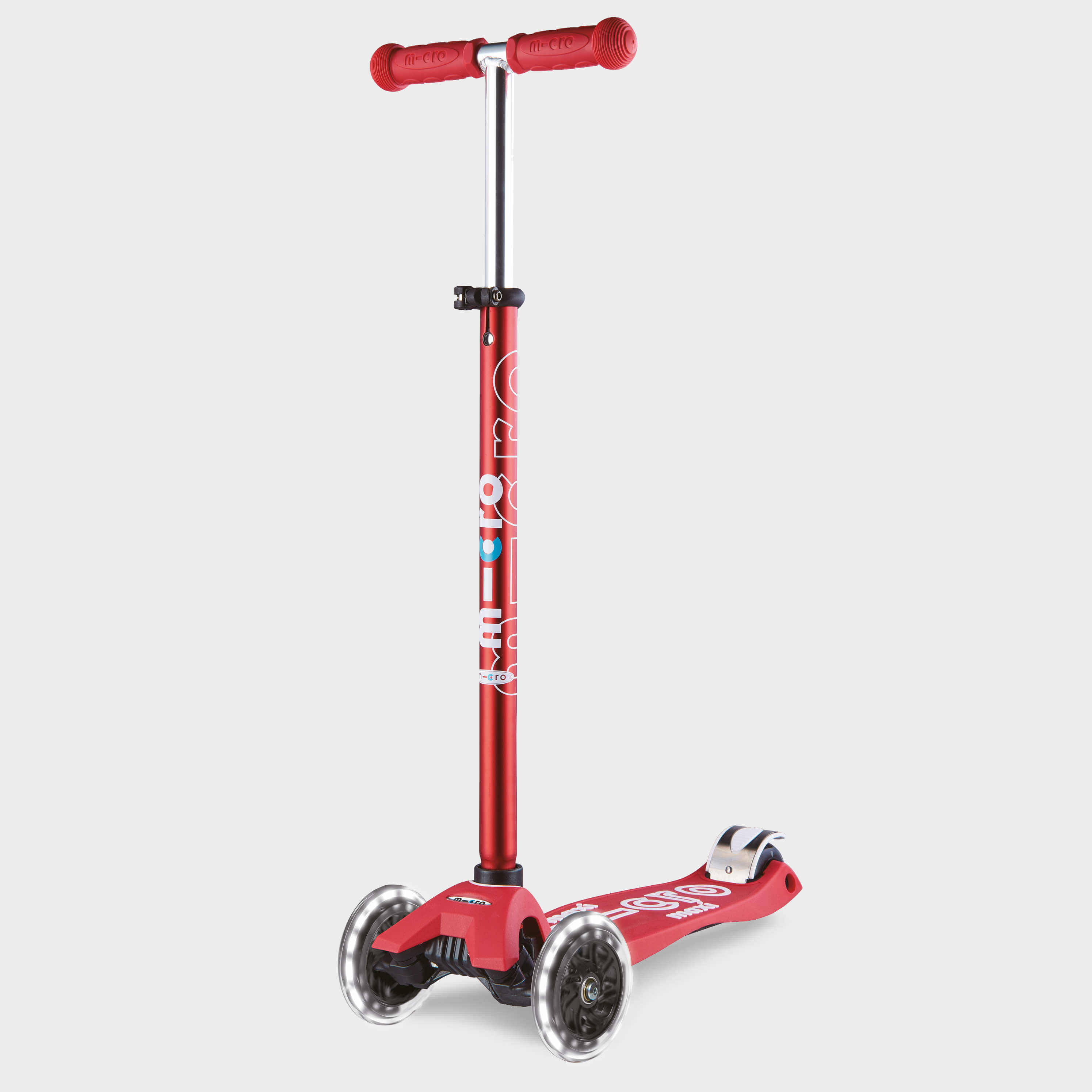 MICRO Maxi Scooter - Light up Wheels: Red