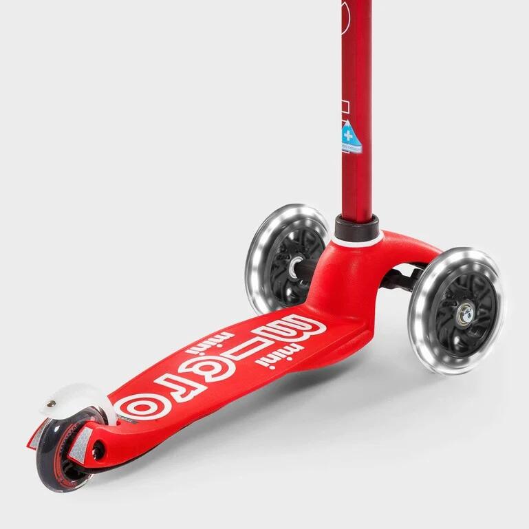 Mini Scooter - Light up Wheels: Red 5/7