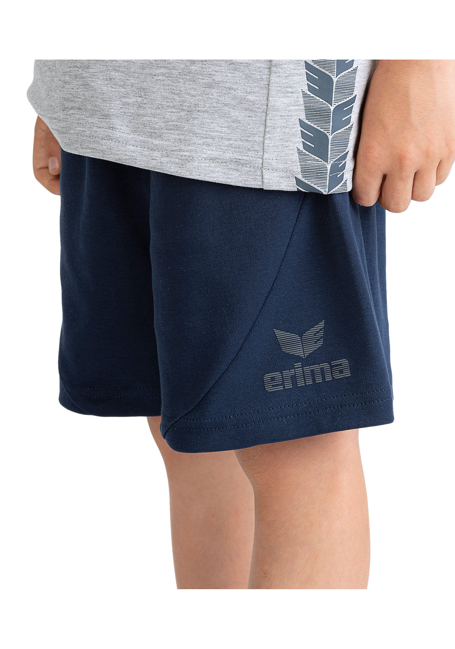 Pantaloncini in felpa Essential 565 Blu Junior. 6/7