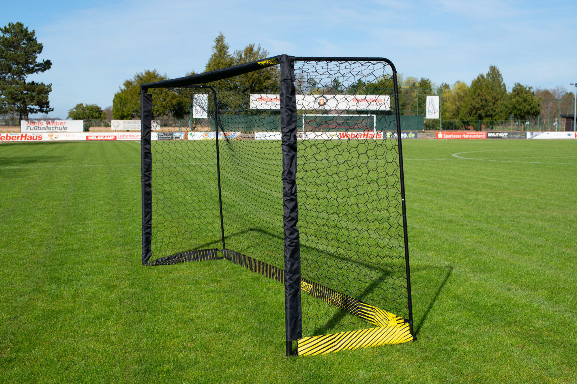 Zwart stalen voetbaldoel - 4 x 2 m 2/7
