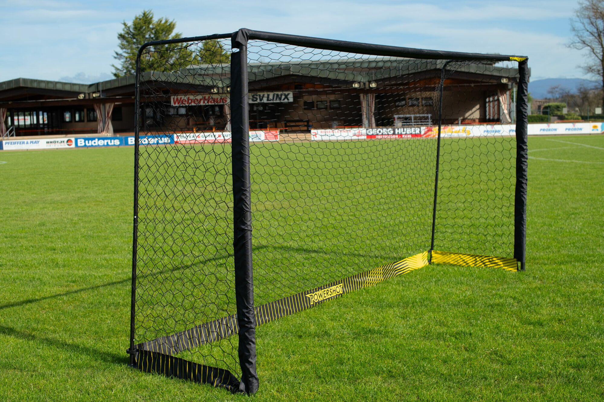 Zwart stalen voetbaldoel - 4 x 2 m 3/7