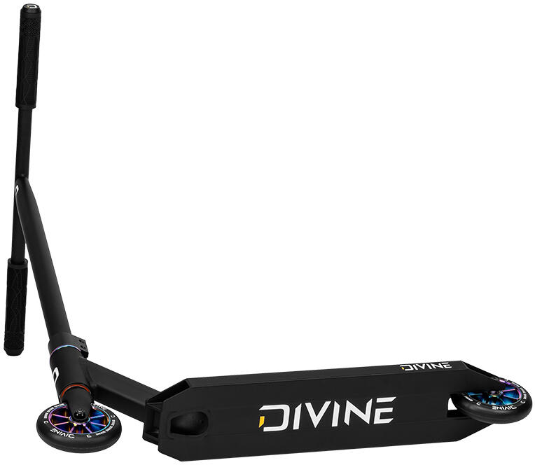 Trottinette freestyle Divine Godie 3/3