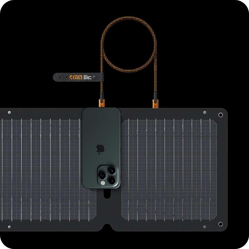 Xtorm Draagbaar Zonnepaneel Opvouwbaar - 14W Solar Panel - SolarBooster - Zwart 7/7