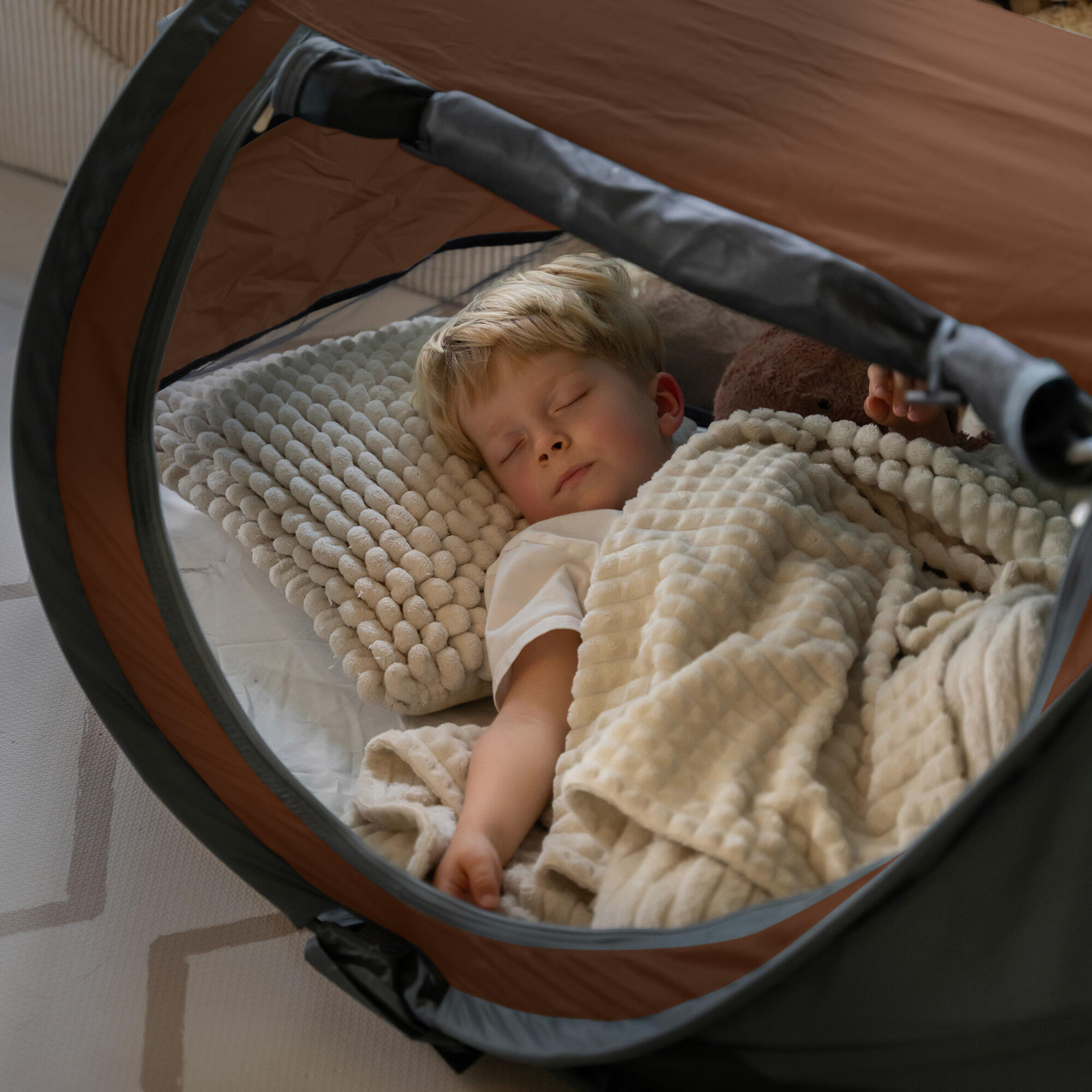 Deryan Peuter Luxe Campingbett - Inklusive selbstaufblasbarer Matratze – Caramel 3/7