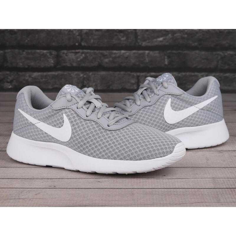 Buty damskie sportowe Nike TANJUN