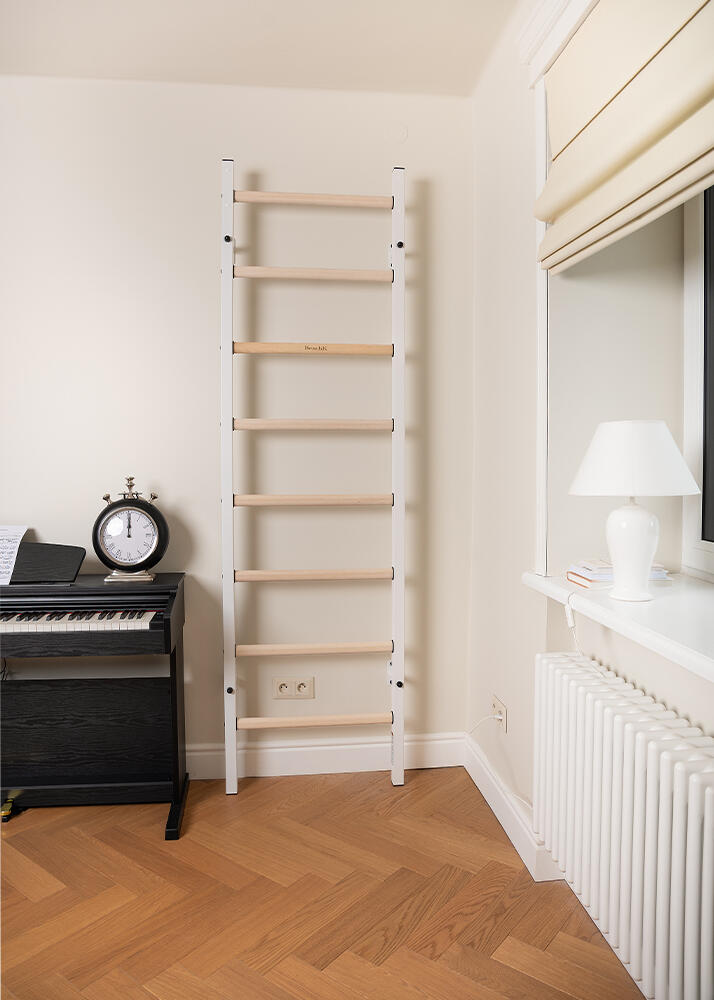 200W" stretcher BenchK 4/7