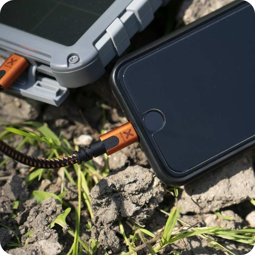 Xtorm Batterie externe solaire FS405 20W - 10.000 mAh 3/7